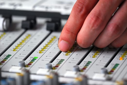 Audio Mixer