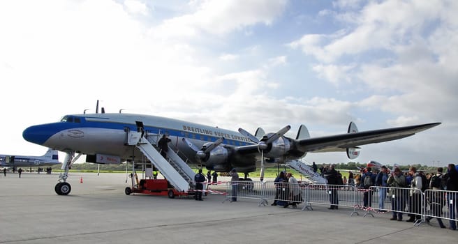 Airport Days Super Constellation