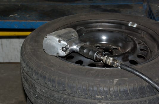 Tire service