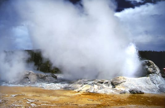 Yellow Stone Basin