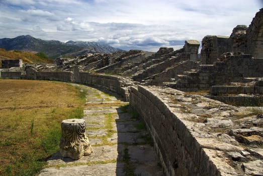 Salona 07