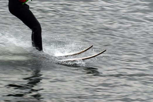 Water ski