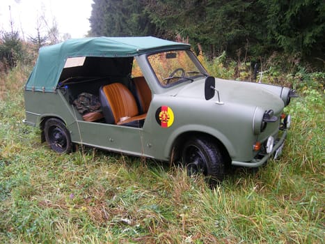 Army - Trabbi