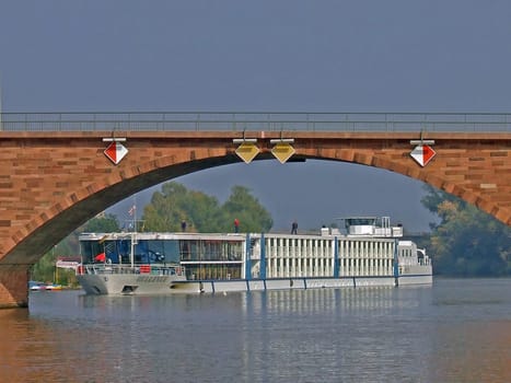 Cruise Shipping