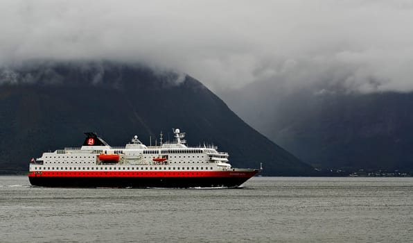 It is considered one of the most beautiful sea voyages in the world...... a trip on a Hurtigruten ship. It goes along the Norwegian coast into the polar regions. Every day you can see a different Hurtigruten ship on the coast,which is either on
