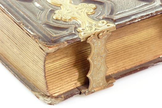 Golden metal clasp