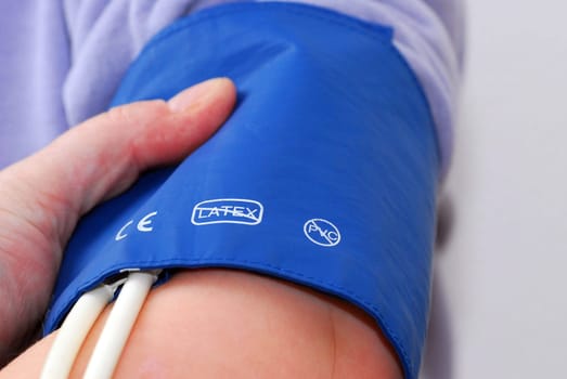 Measuring blood pressure