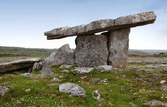 Poulnabrone Dolmen