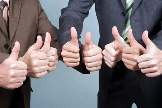 8 thumbs