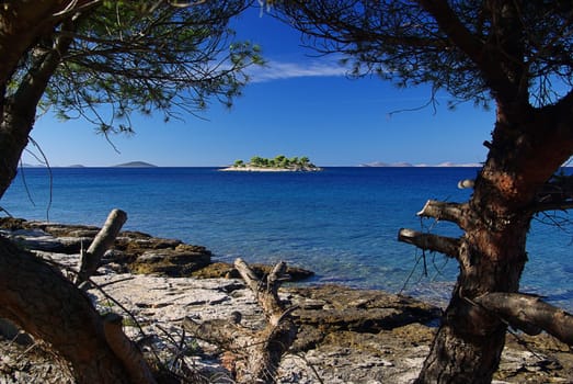 Murter Island in front of the island 01