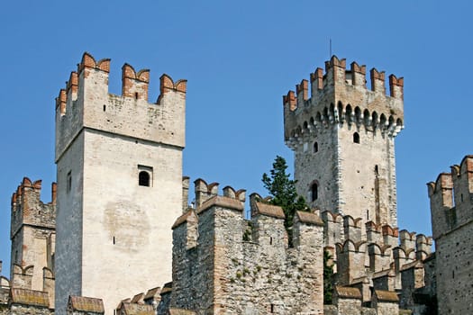 Sirmione, Skaligerburg
