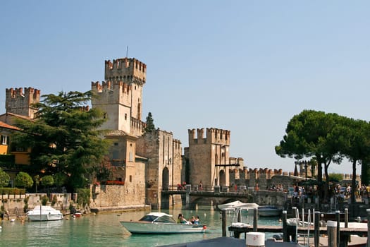 Sirmione, Skaligerburg