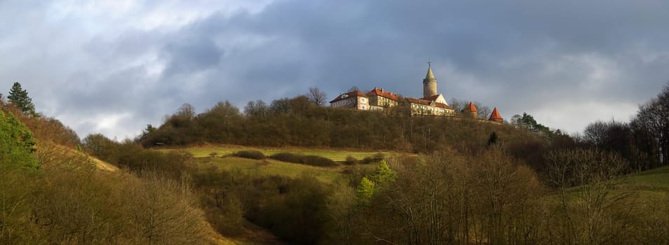 Leuchtenburg 04