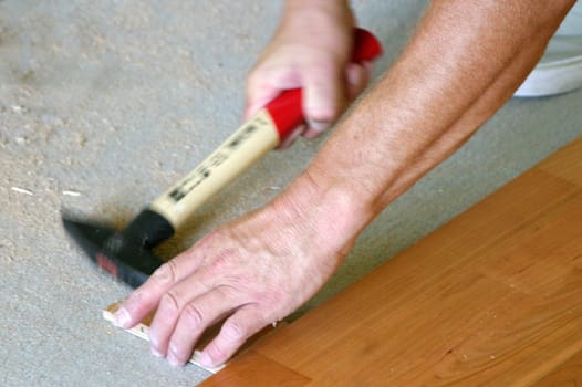 Laying parquet flooring