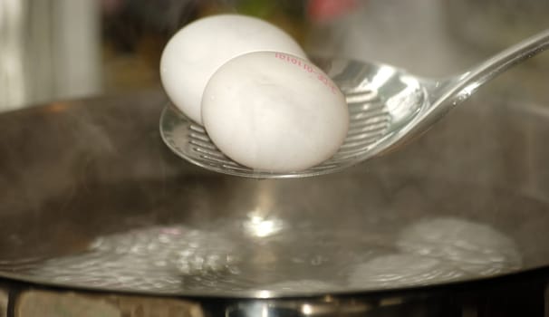 Boiling eggs