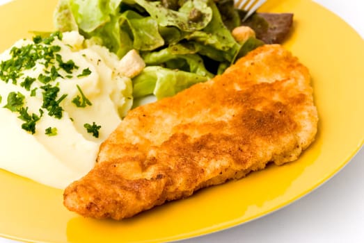 Breaded Wiener schnitzel with vegetables
