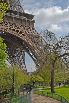 Garden in front of Eiffel Tower