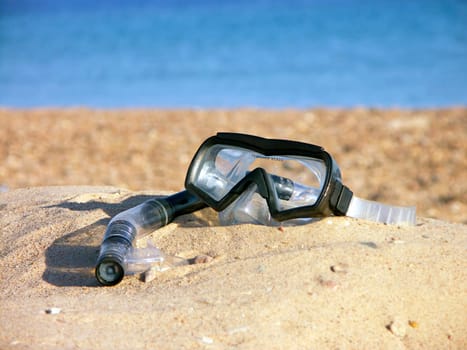 Tube and mask for a scuba diving