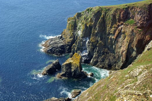 Rocky coast at Bolt Tail in South Devon. These stretches of coastline can only be reached via the SouthWestCoastPath,which runs along the entire coast.