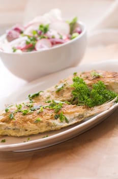 fried sardines with salad