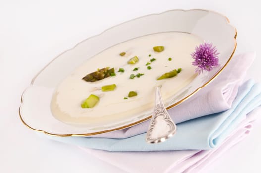 Cream of asparagus soup