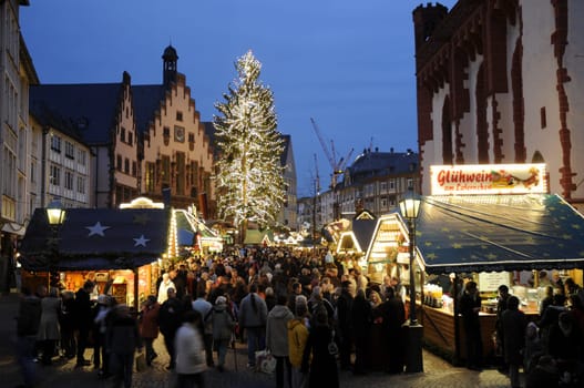 Christmas market on Frankfurt's Röme