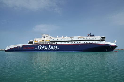 The newest and fastest connection between Denmark and Norway is achieved with these ferries.