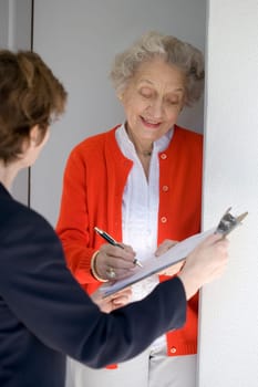 Senior signs a petition