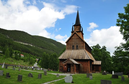 The largest stave church in the Norwegian town of Sogn is the one in Kaupanger.