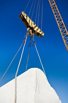 Lifting pulley in a marble quarry