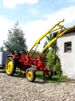 Tractor RS 09