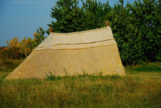 Straw tent