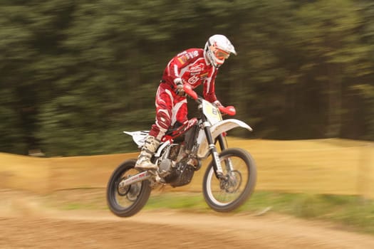 11.Sept.2008 FIM MX3 World Championship in Saxony near Jauer Pursuer Christophe Martin (Husqvarna France) on lap 5 2nd race in 2nd place still behind Alvaro Lozano (KTM Spain)