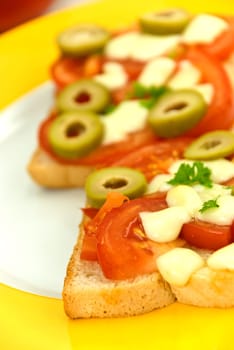 Toast with vegetable filling