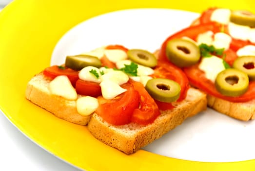 Toast with vegetable filling