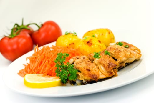 Roast chicken with fried potatoes