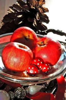 Bowl of apples