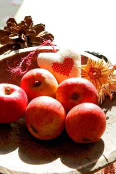 Bowl of apples