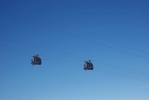 Glacier lift
