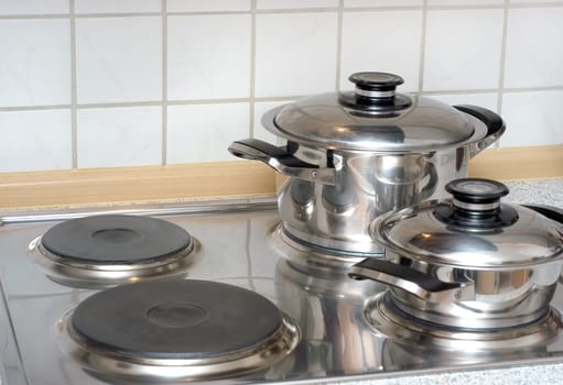 Saucepans 02