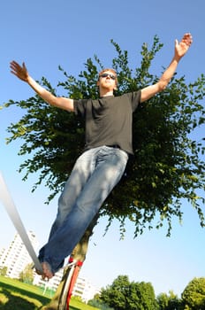 Man on slackline