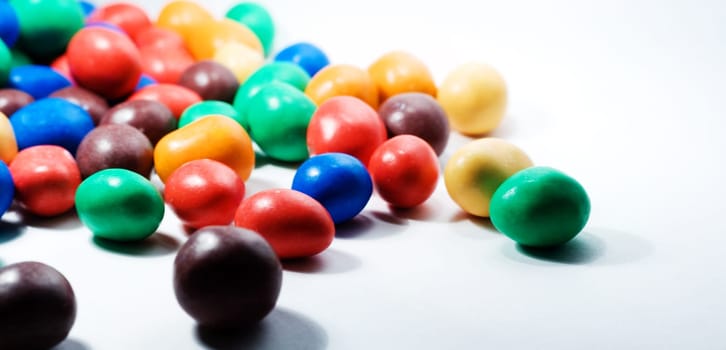 Chocolate nuts