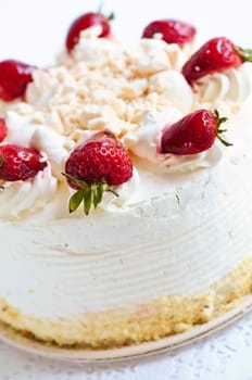 Strawberry meringue cake