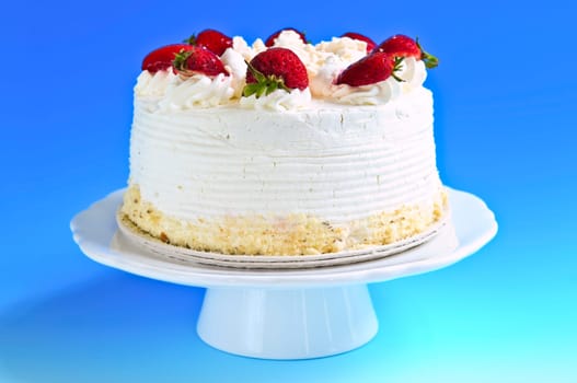 Strawberry meringue cake