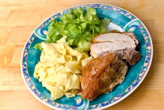 Roast turkey with tagliatelle and salad