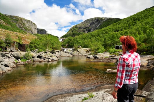 Video in memory of Norway.