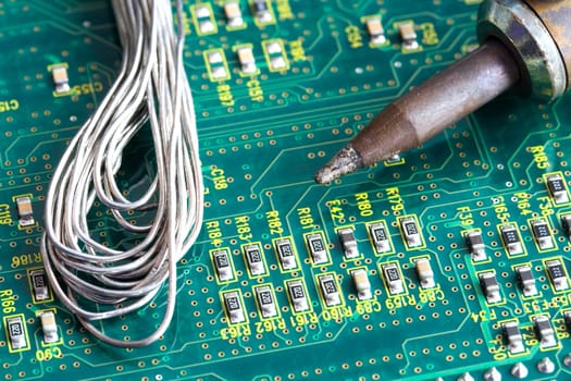 Maintenance of electronic circuit