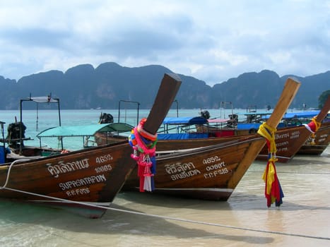 Kho Phi PHi