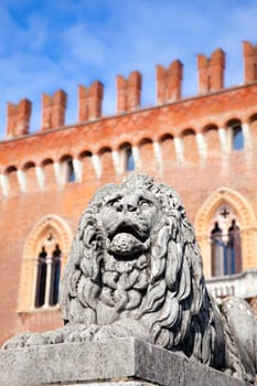 lion statue