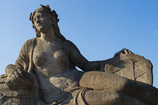 Stone beauty on Munich's Isar
